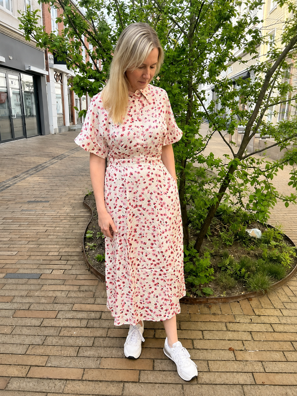 Nümph - NUTWINKLE Kjole - Blomstret